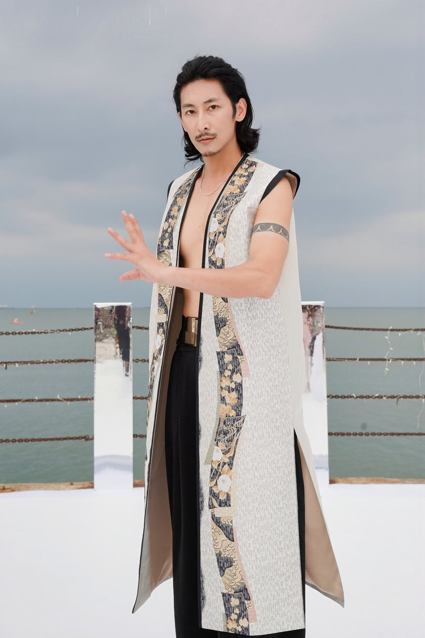 Haute Couture Silver-foil  Kesi Tapestry Long Vest - 銀箔底緙絲背心