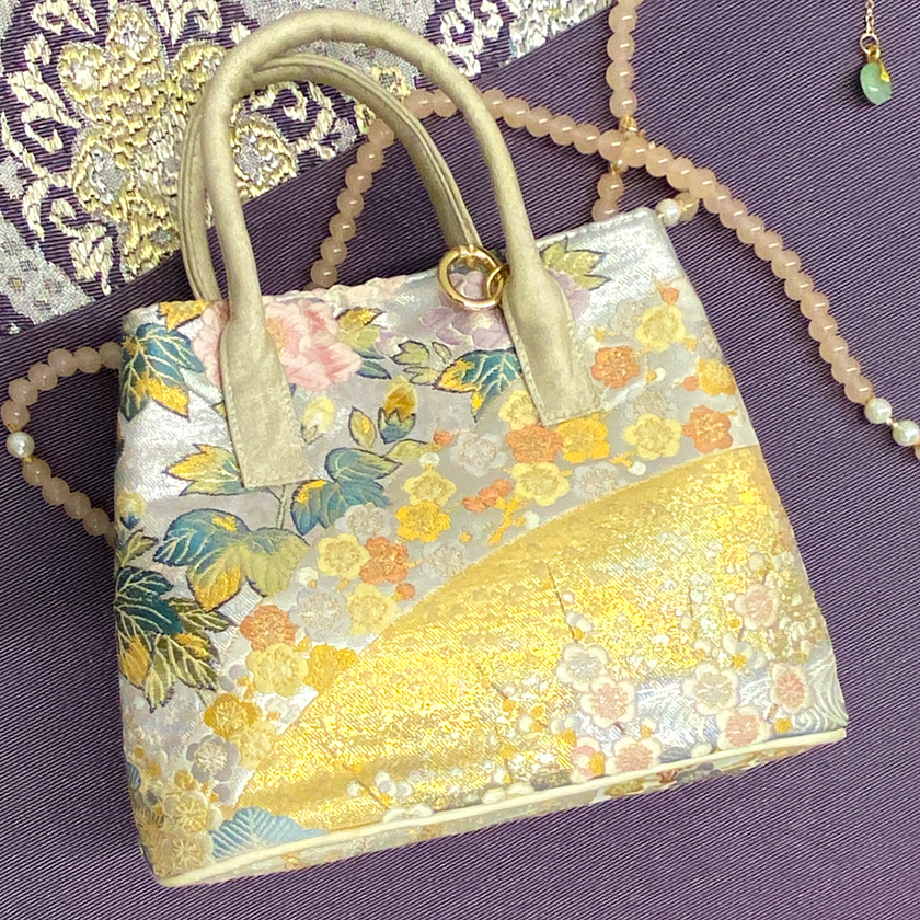 Tang Brocade bag (inside fabric silk)
