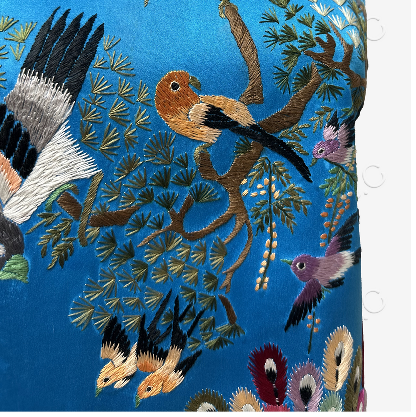 Chinese Suzhou Embroidery Stand-up Collar Qipao with Kesi Craft