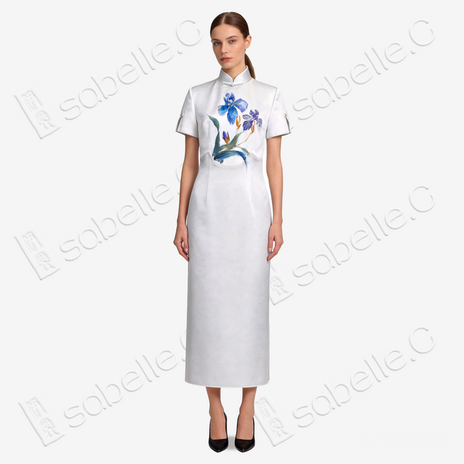 Snow White Blue Iris Hand-Painted Heavyweight Silk Qipao - 「素雪鳶藍」重磅真絲手繪旗袍