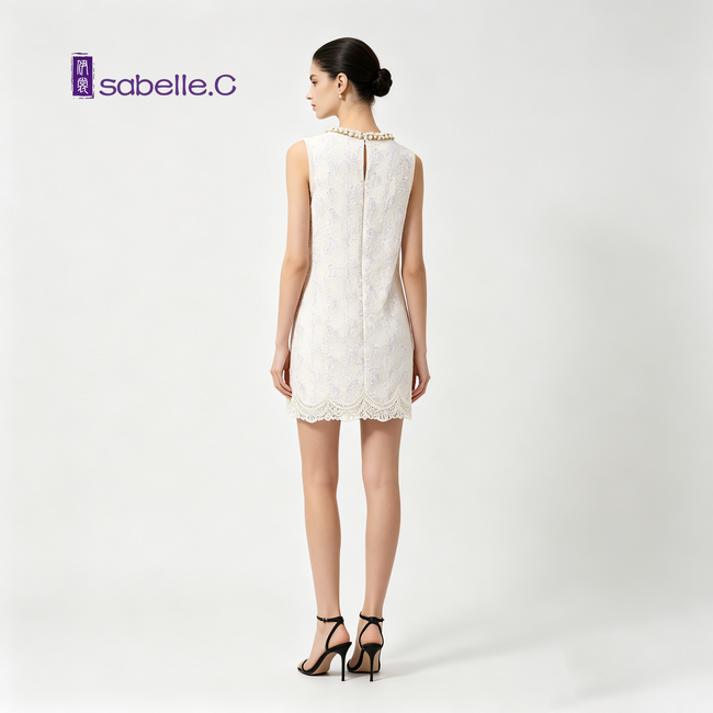 Ivory Beaded Floral Lace Shift Dress - 月白釘珠蕾絲裙