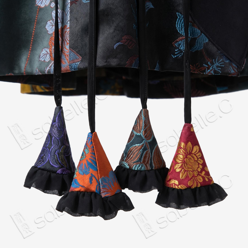 Gilded Embroidery Antique Silk Slip Dress - 「祥獅綉球」手工盤金繡古董真絲拼接長裙
