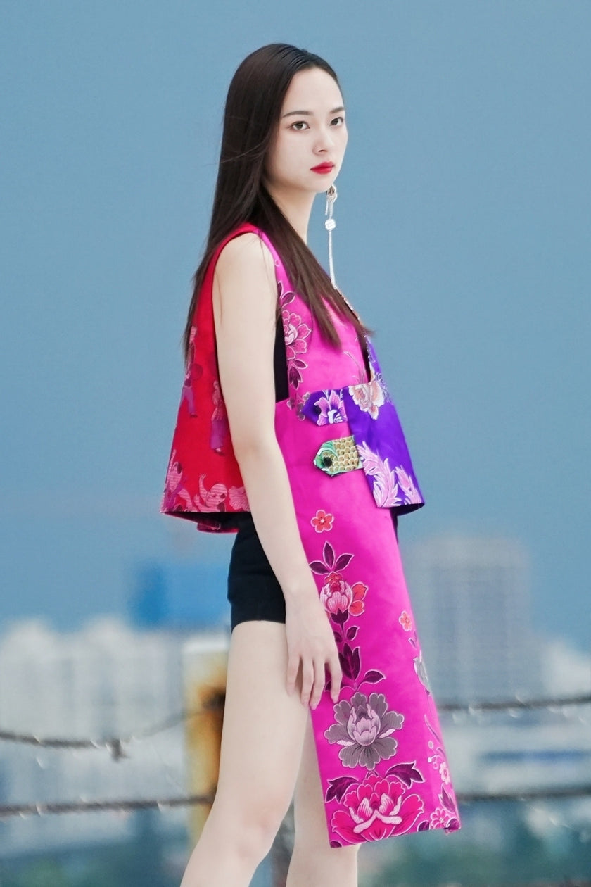 Antique Silk Satin Asymmetrical Design Vest- 真絲老緞背心