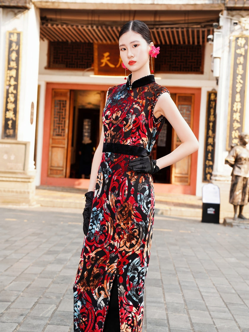 Artisan Tie-Dye Velvet Cheongsam