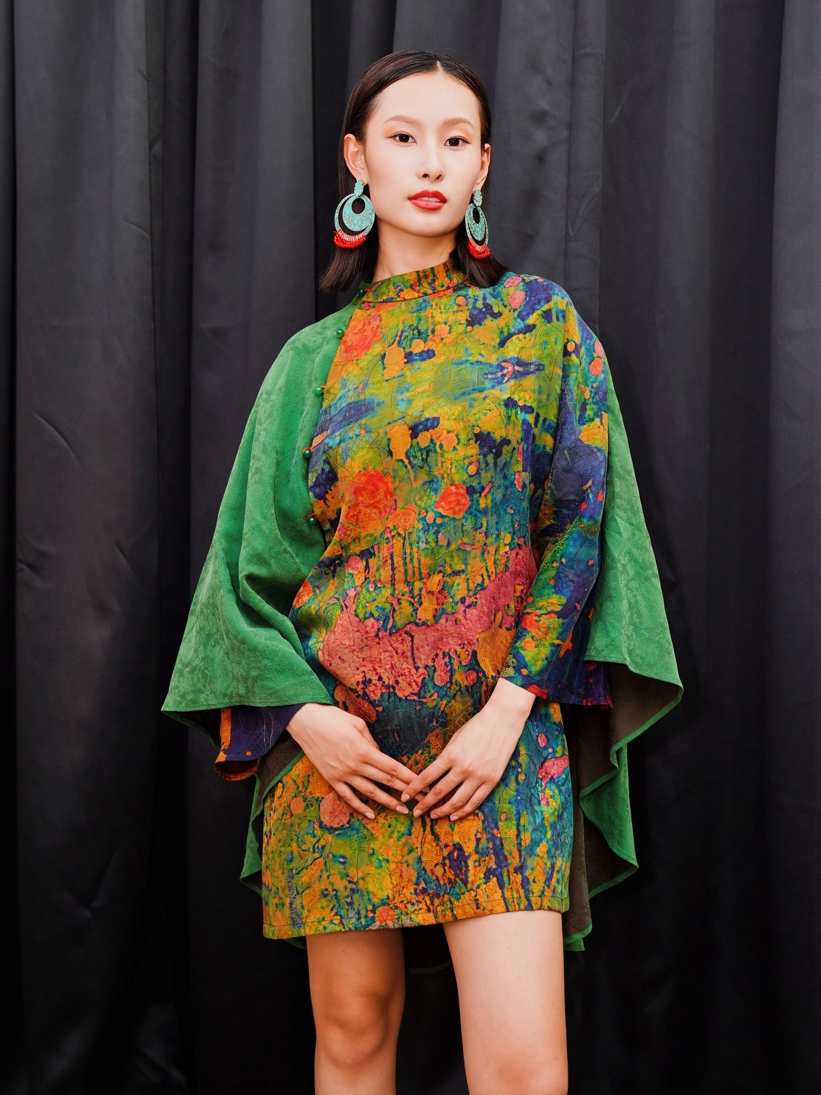 Hualuo Gambiered Canton Silk Patchwork Cape Dress