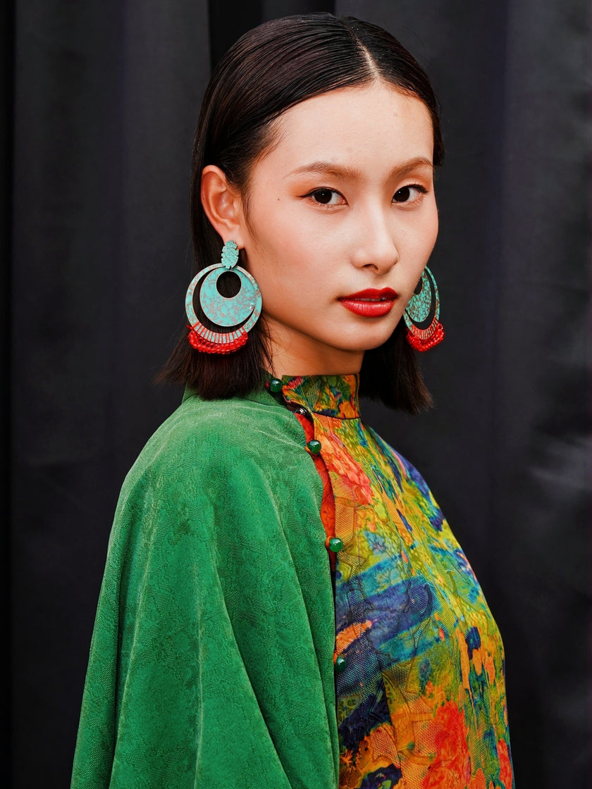 Hualuo Gambiered Canton Silk Patchwork Cape Dress
