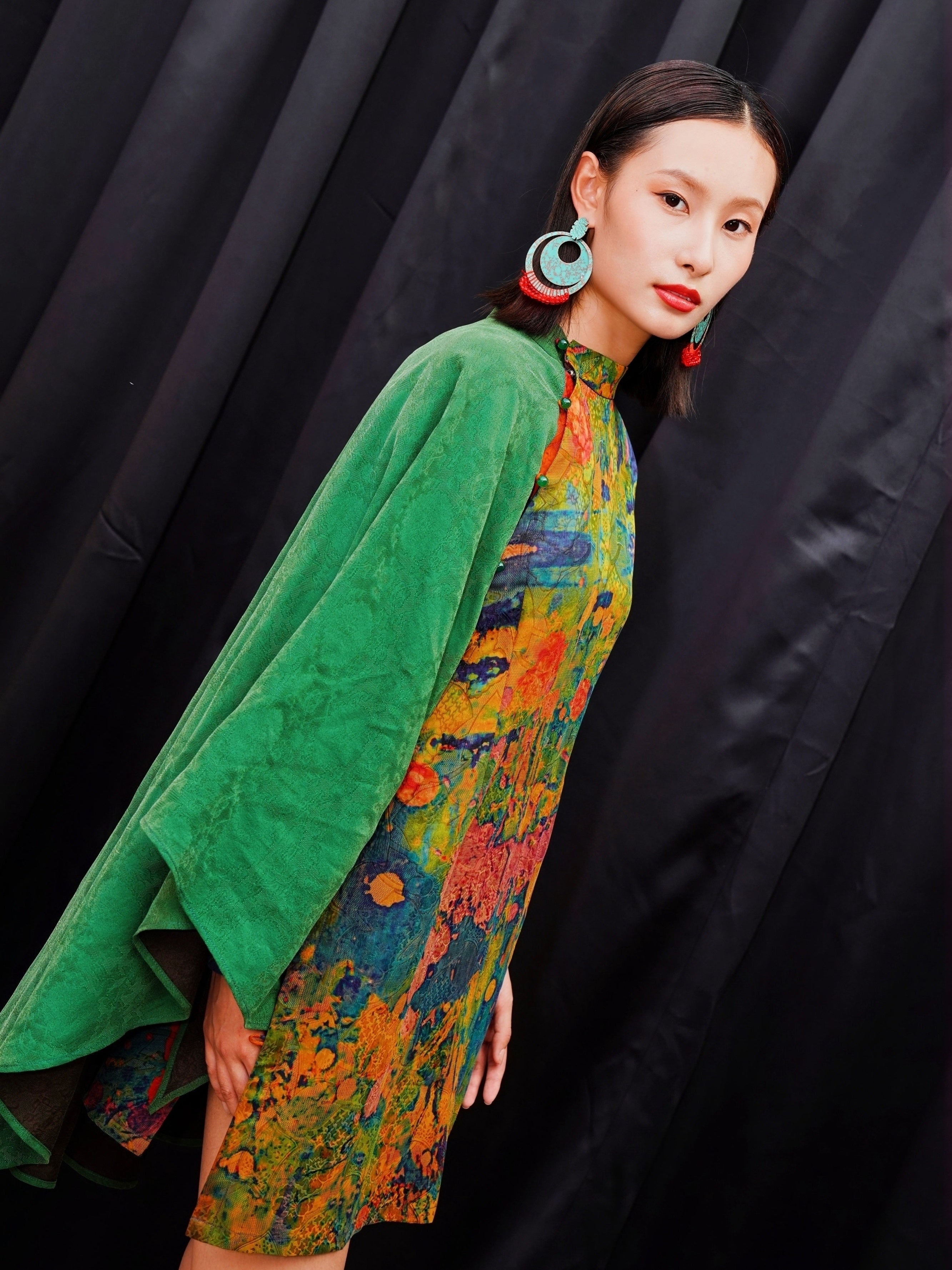 Hualuo Gambiered Canton Silk Patchwork Cape Dress