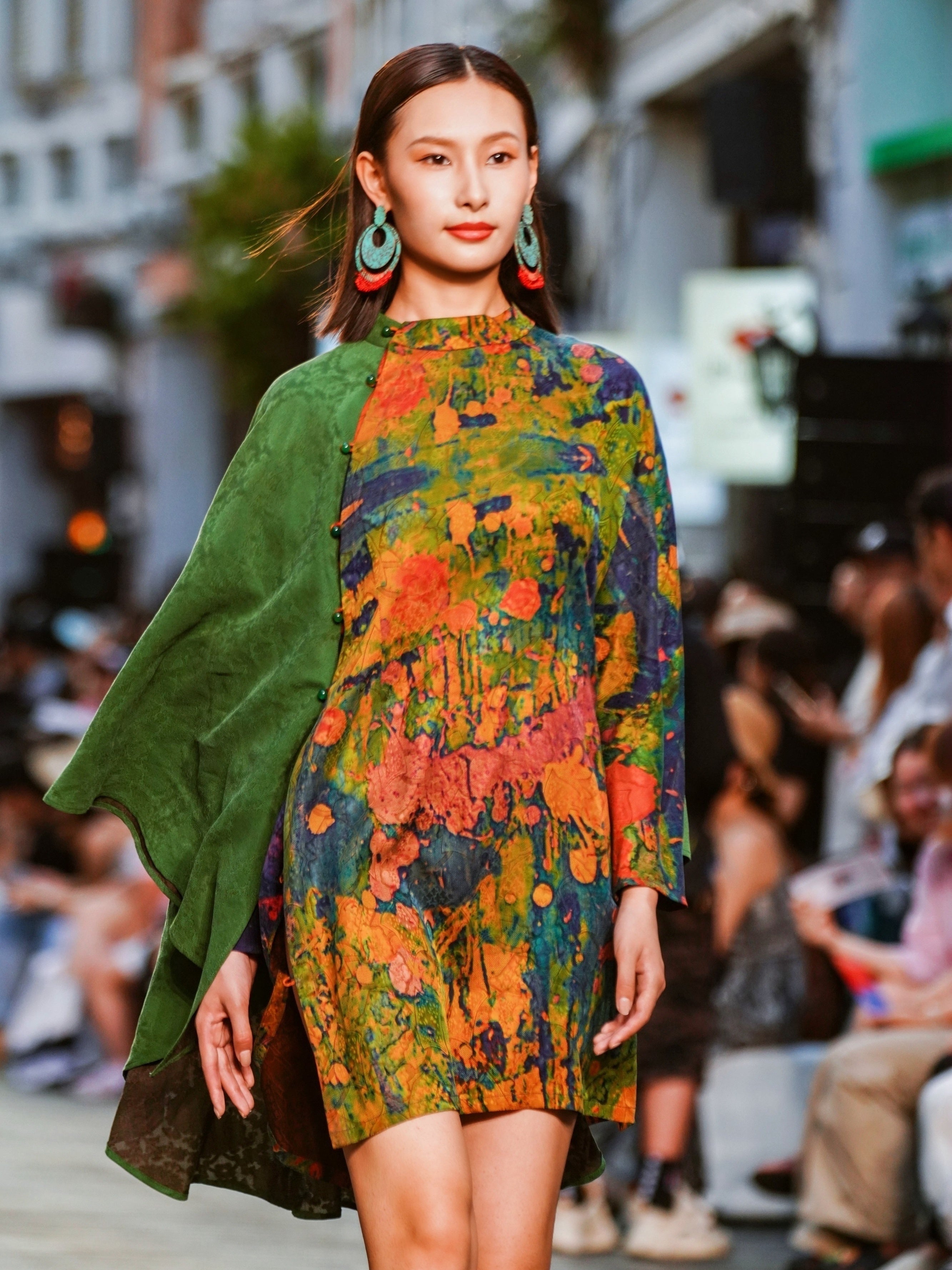 Hualuo Gambiered Canton Silk Patchwork Cape Dress