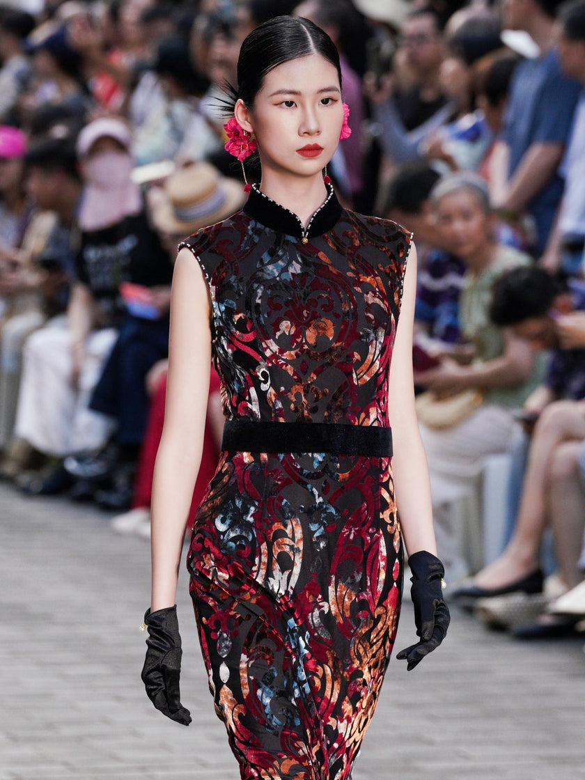 Artisan Tie-Dye Velvet Cheongsam