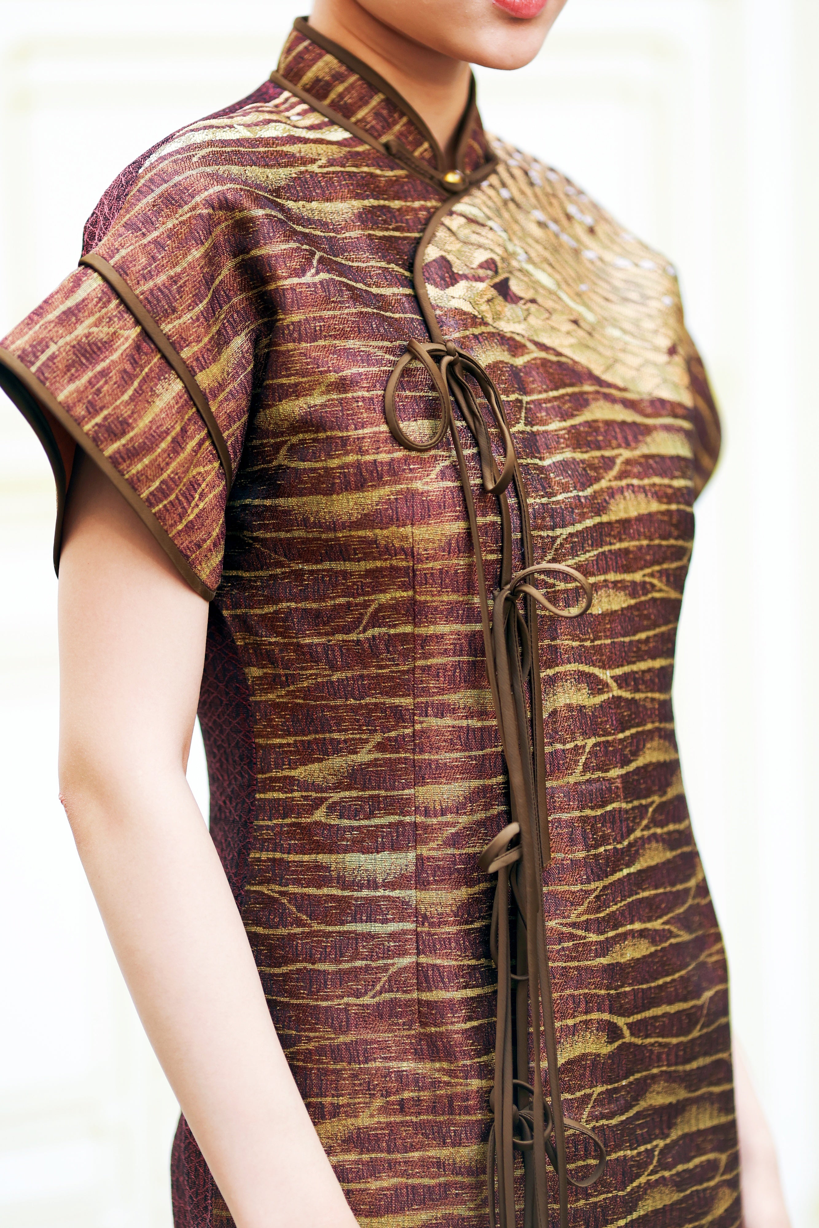 Haute Couture Gold-foil Kesi Tapestry Dress - 金箔底緙絲長裙