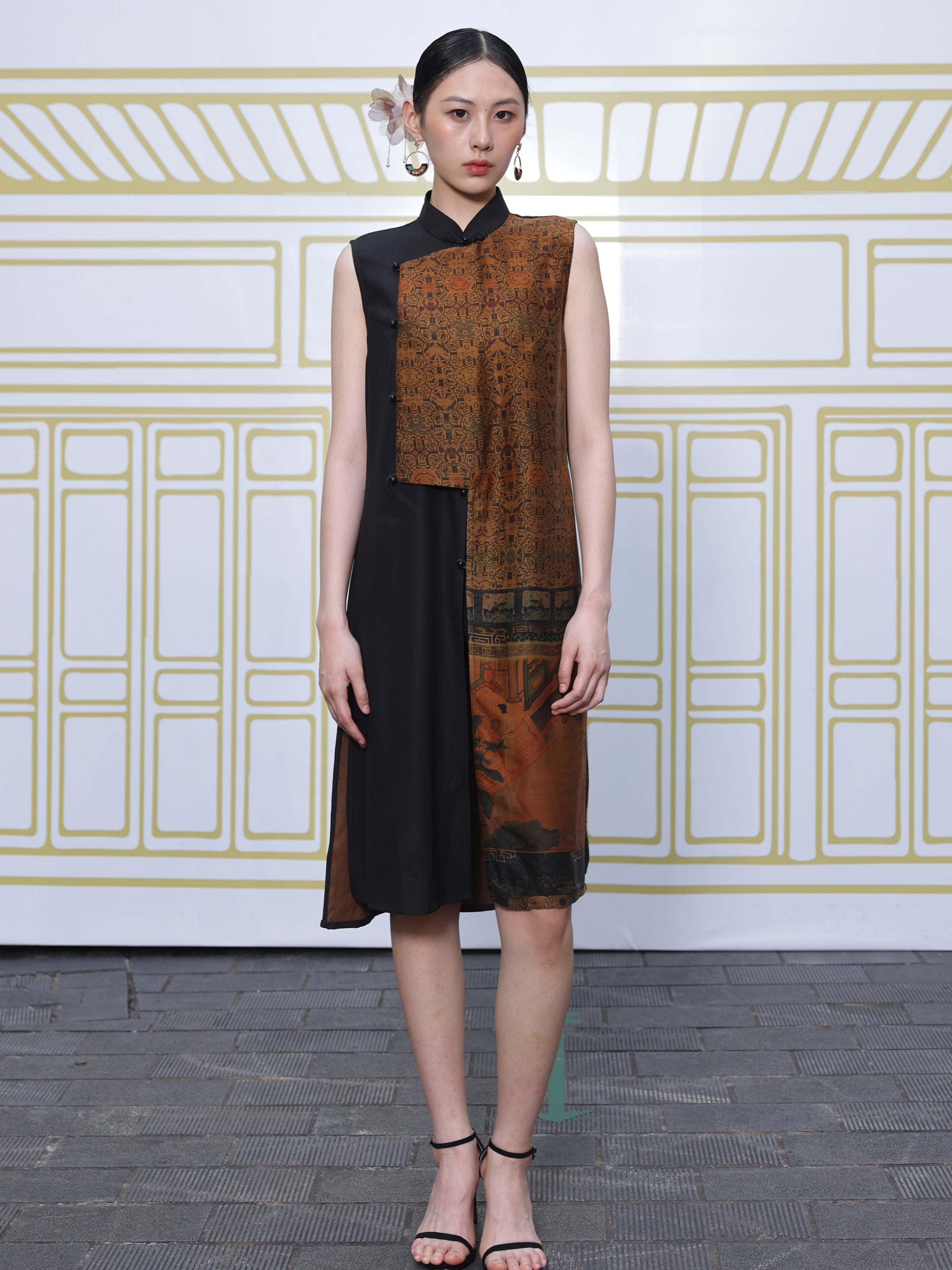 Gambiered Canton Silk Patchwork Top - 香雲紗罩衫