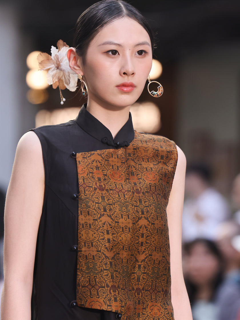 Gambiered Canton Silk Patchwork Top - 香雲紗罩衫