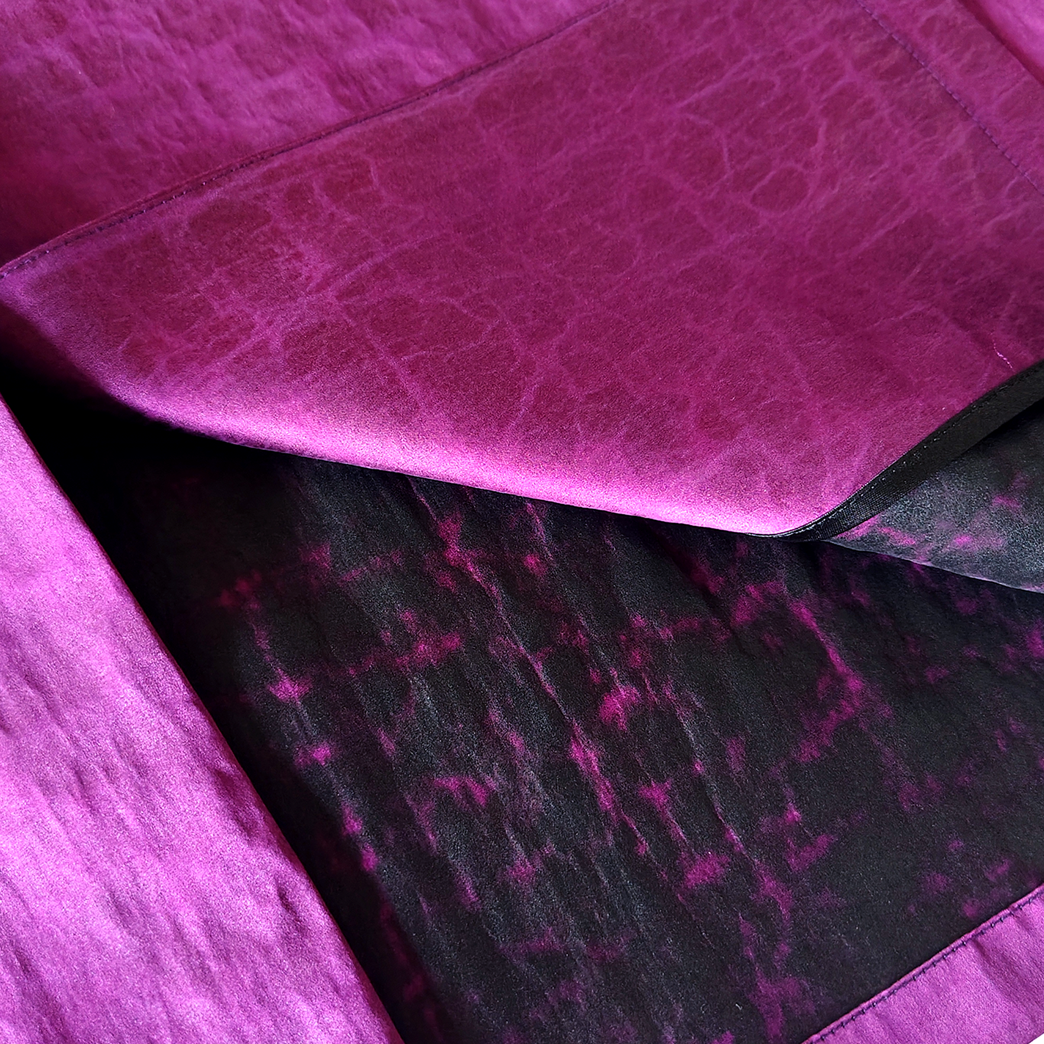 Crackle-Texture Gambiered Canton Silk Outerwear - 龜裂紋香雲紗外套