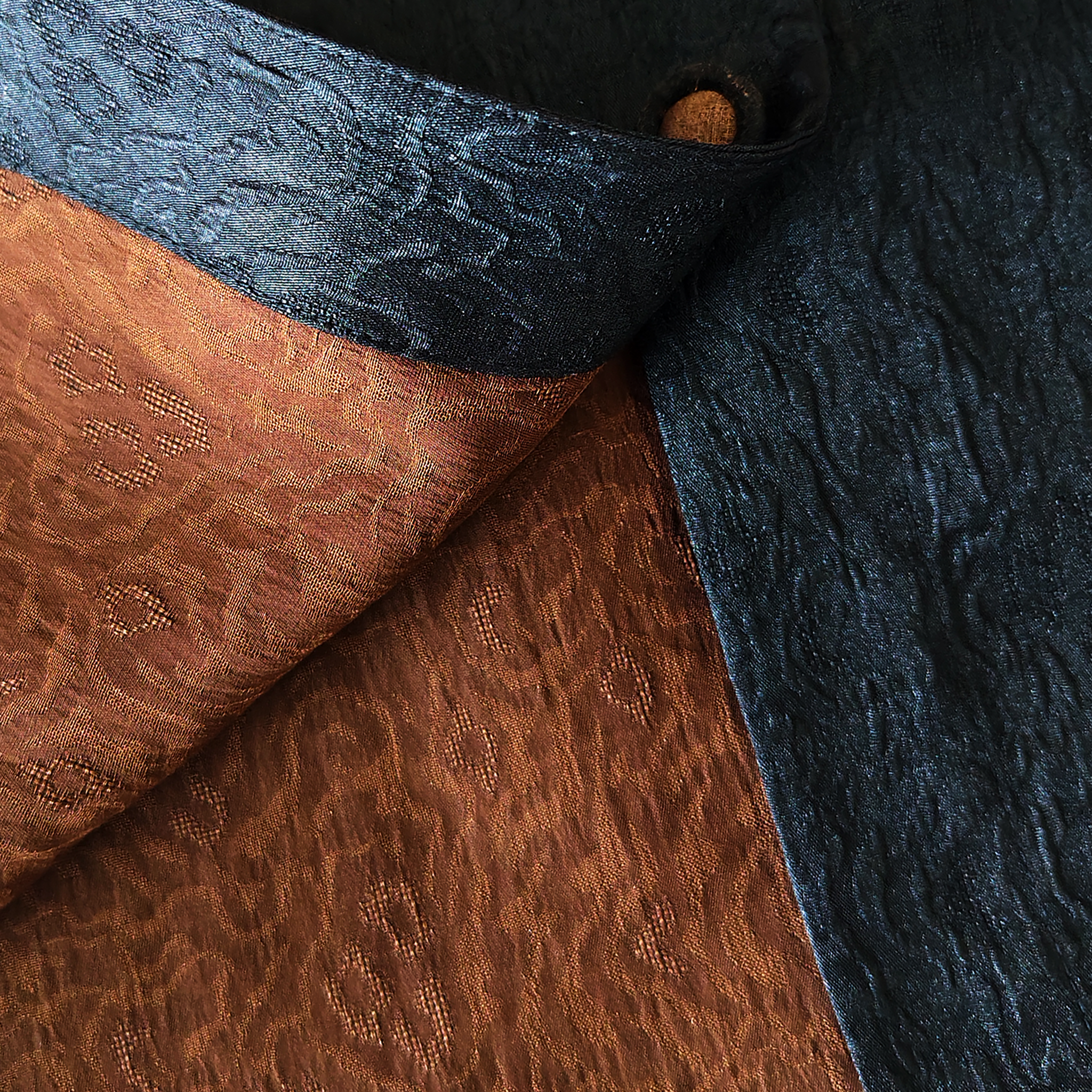 Jacquard Gambiered Canton Silk Jacket - 香雲紗外套