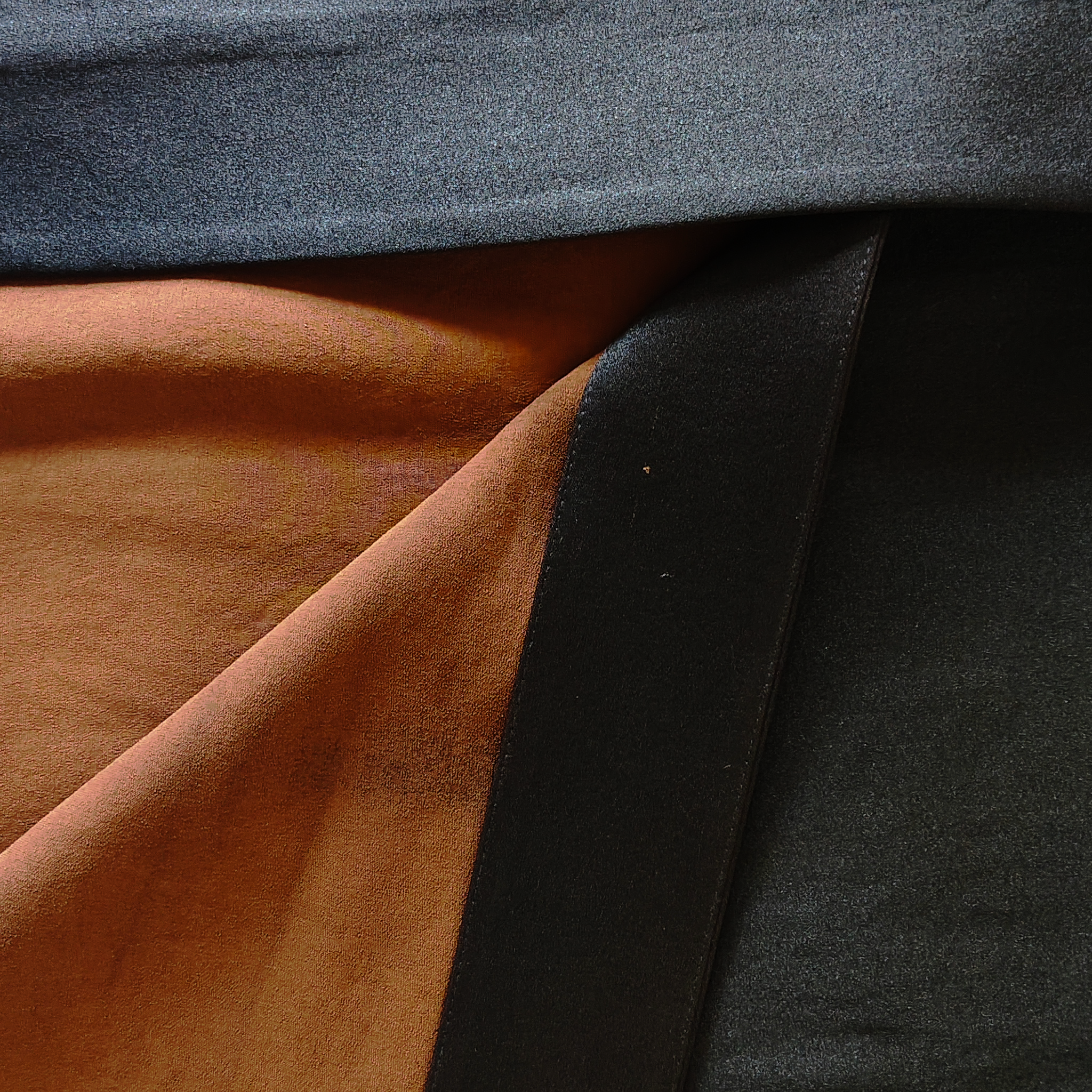 Long Coat in Heavy‑Weight Gambiered Canton Silk - 皮子料重緞香雲紗長外套