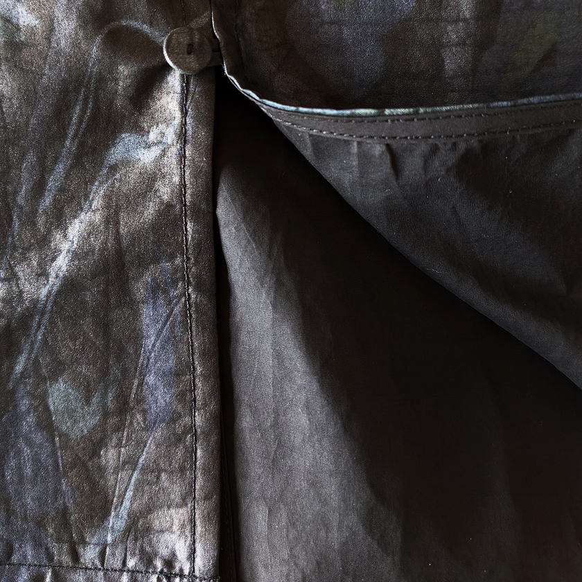 Crackled‑Texture Gambiered Canton Silk Jacket - 龜裂紋香雲紗短外套