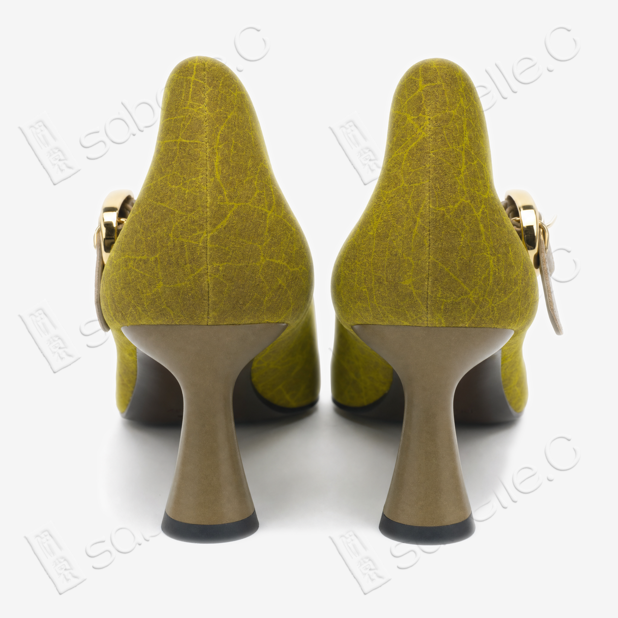 Crackled-Texture Gambiered Canton Silk Buckle Heels - 龜裂紋香雲紗高跟鞋