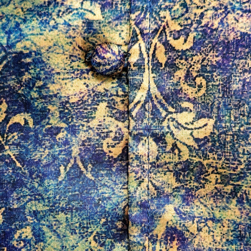 Navy Gilded Blur Motif Gambiered Canton Silk Top - 藏藍鎏金暈紋香雲紗上衣