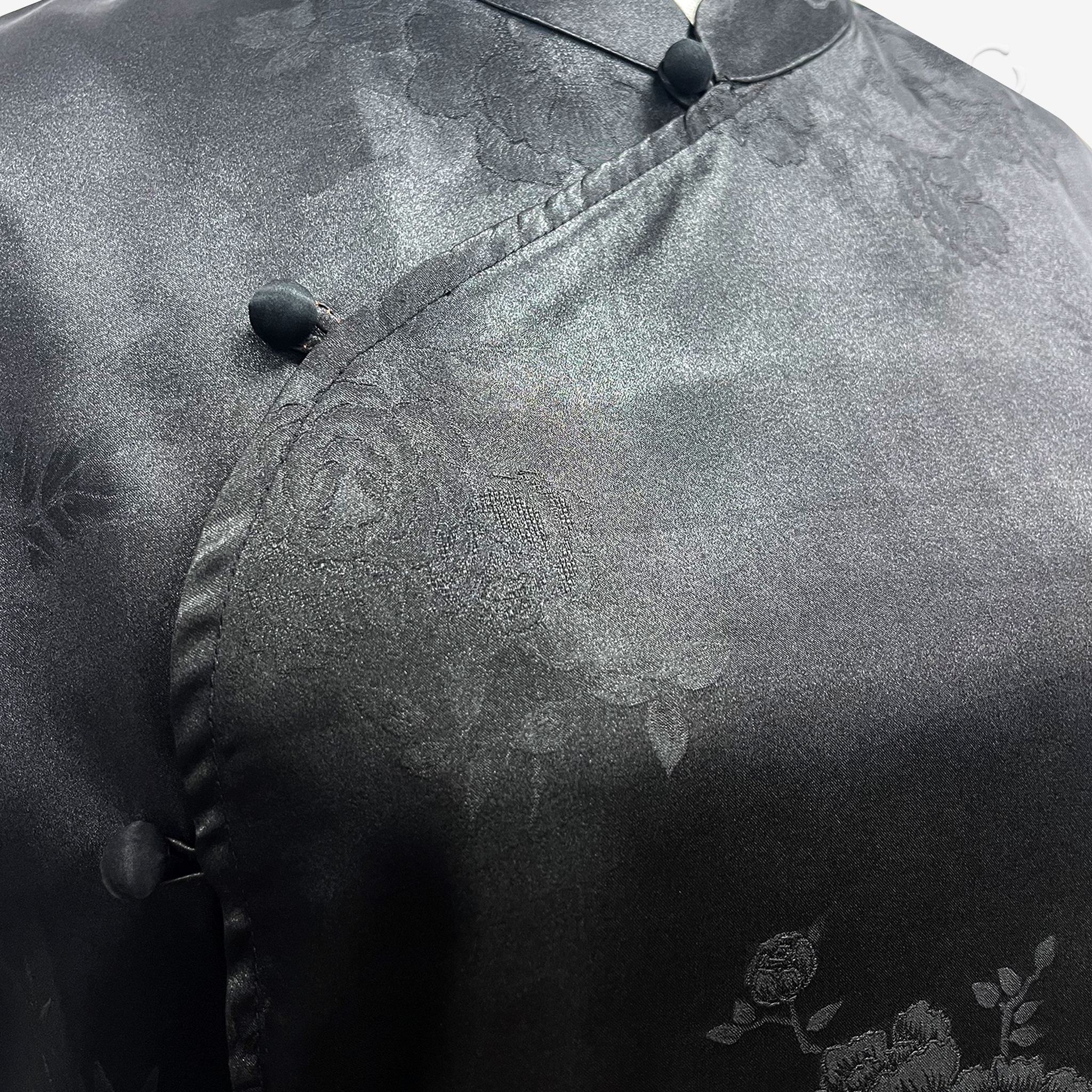Ink Shadow Hidden Floral Gambiered Canton Silk Top - 「墨影幽芳」香雲紗上衣