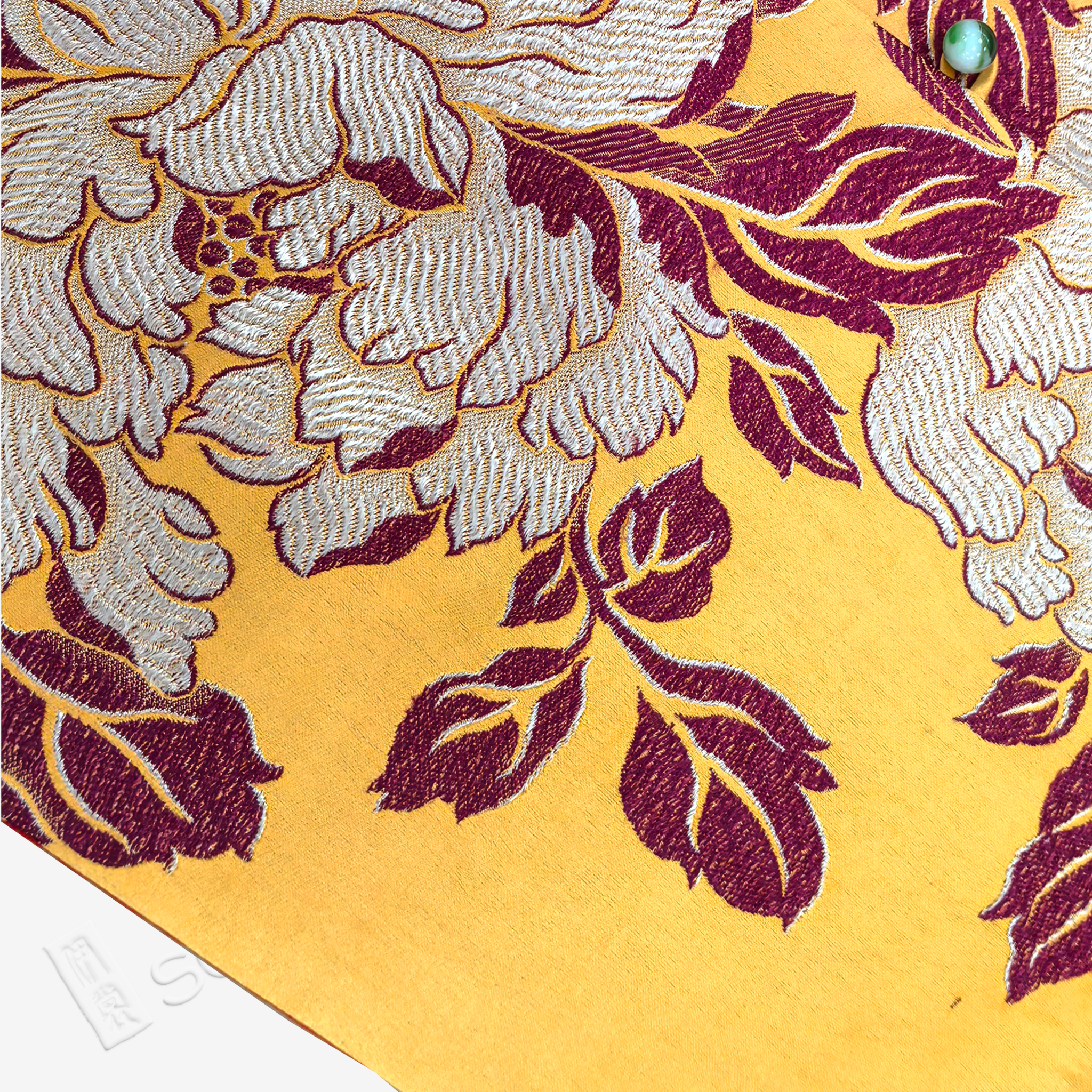 Chinese-style sleeveless front-buttoned Vest