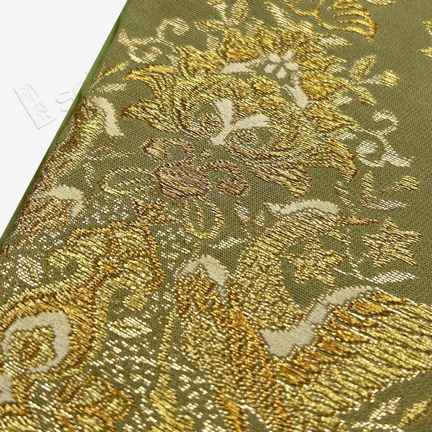 Jade Vine Gilded Brocade Embroidered Yunjian Collar - 翠蘿金綾刺繡雲肩