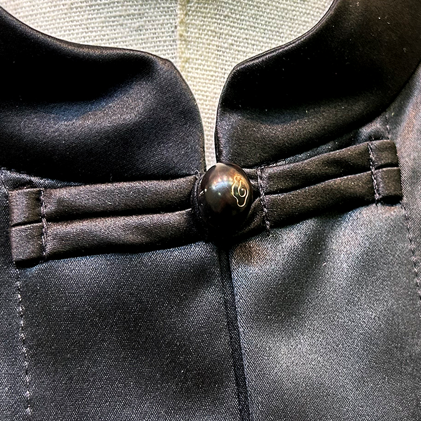 Leather Texture Gambiered Canton Silk Blouse - 皮子料香雲紗上衣