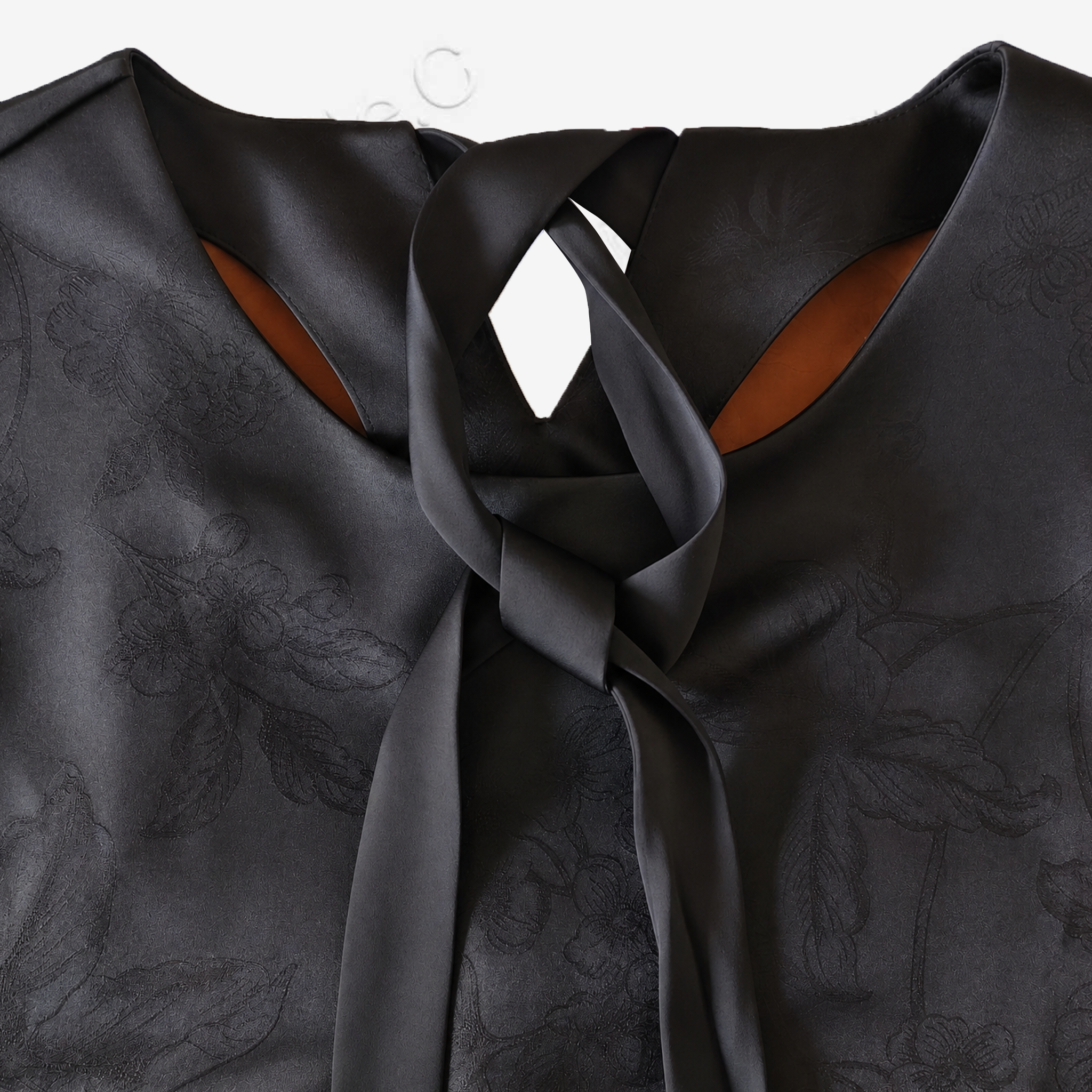 Gambiered Canton Silk Blouse - 「玄緞凝綰」香雲紗綁帶上衣