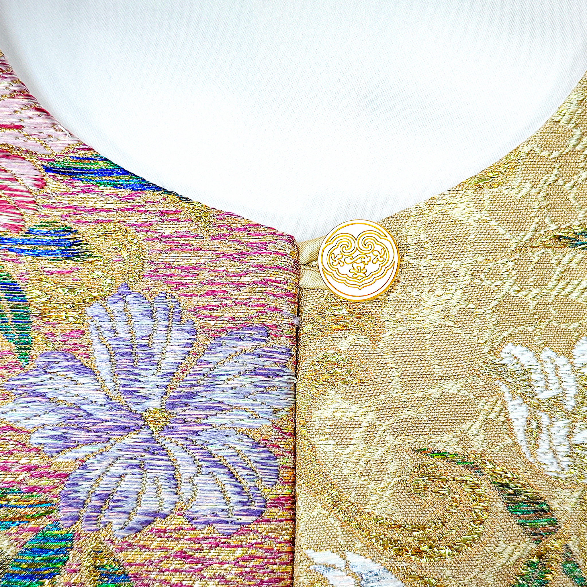 Gilded Flowing Floral Tang Brocade Waistcoat - 「鎏金流花」唐錦馬甲