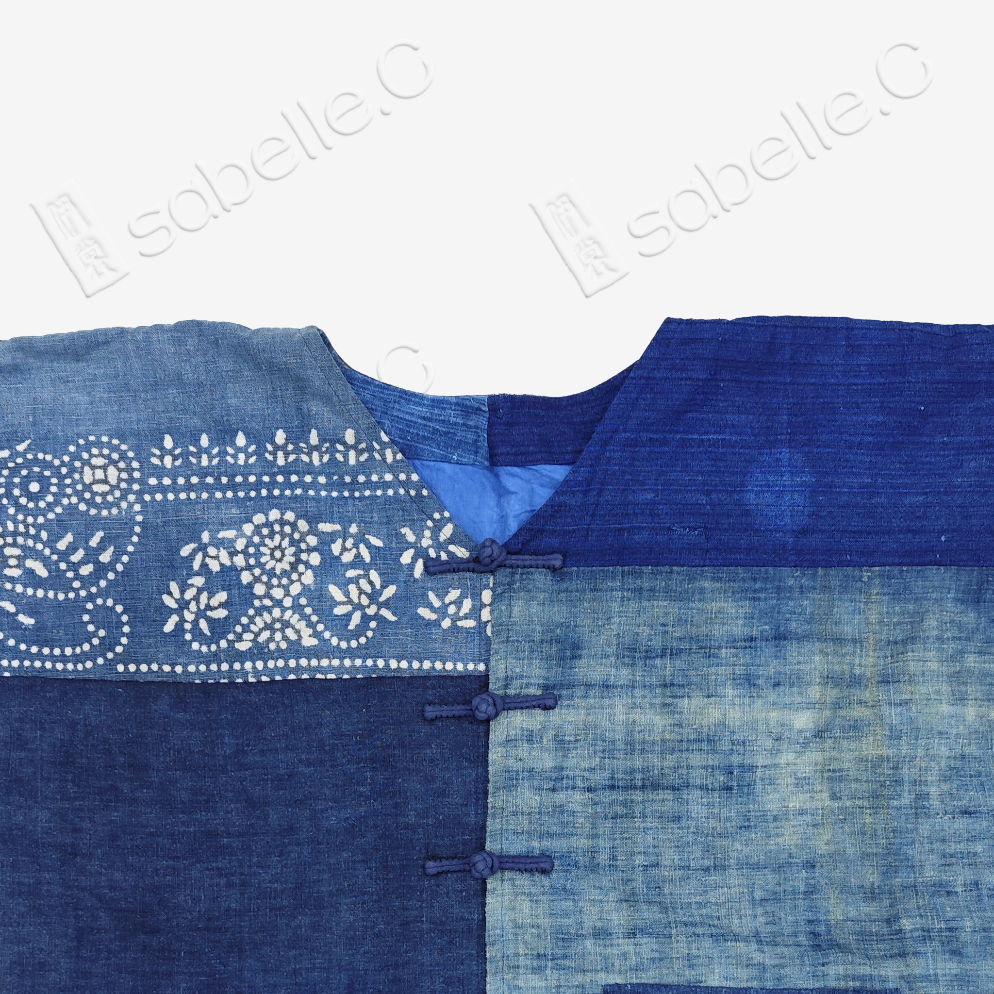 Plant-dyed Patchwork Short Sleeve Top - 蠟染藍盤扣上衣