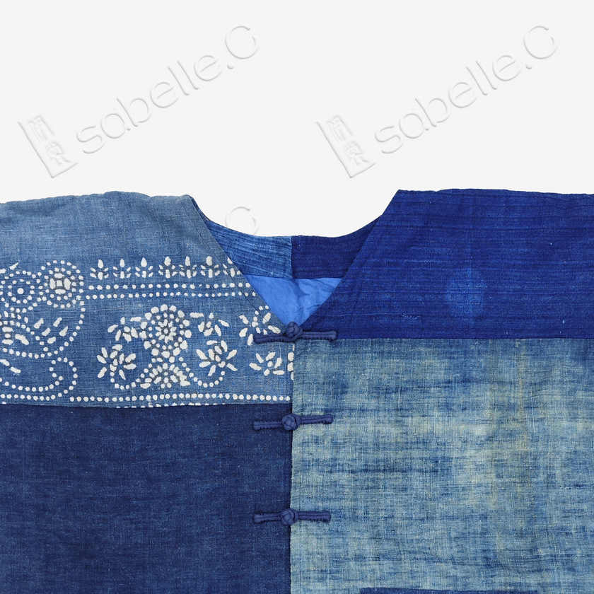 Plant-dyed Patchwork Short Sleeve Top - 蠟染藍盤扣上衣