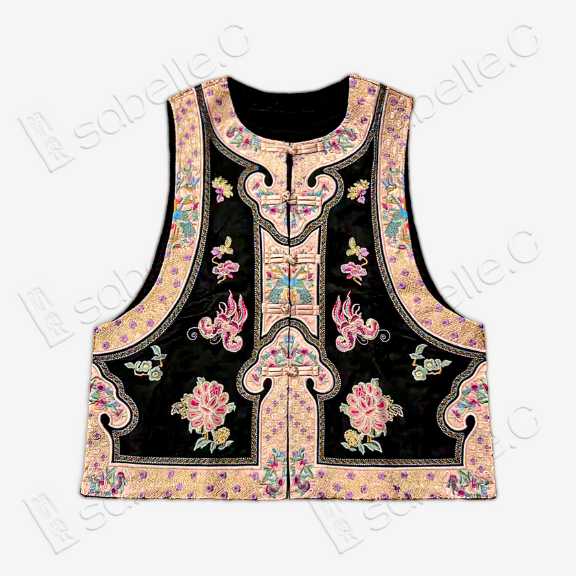 Embroidered Top with Ruyi Pattern