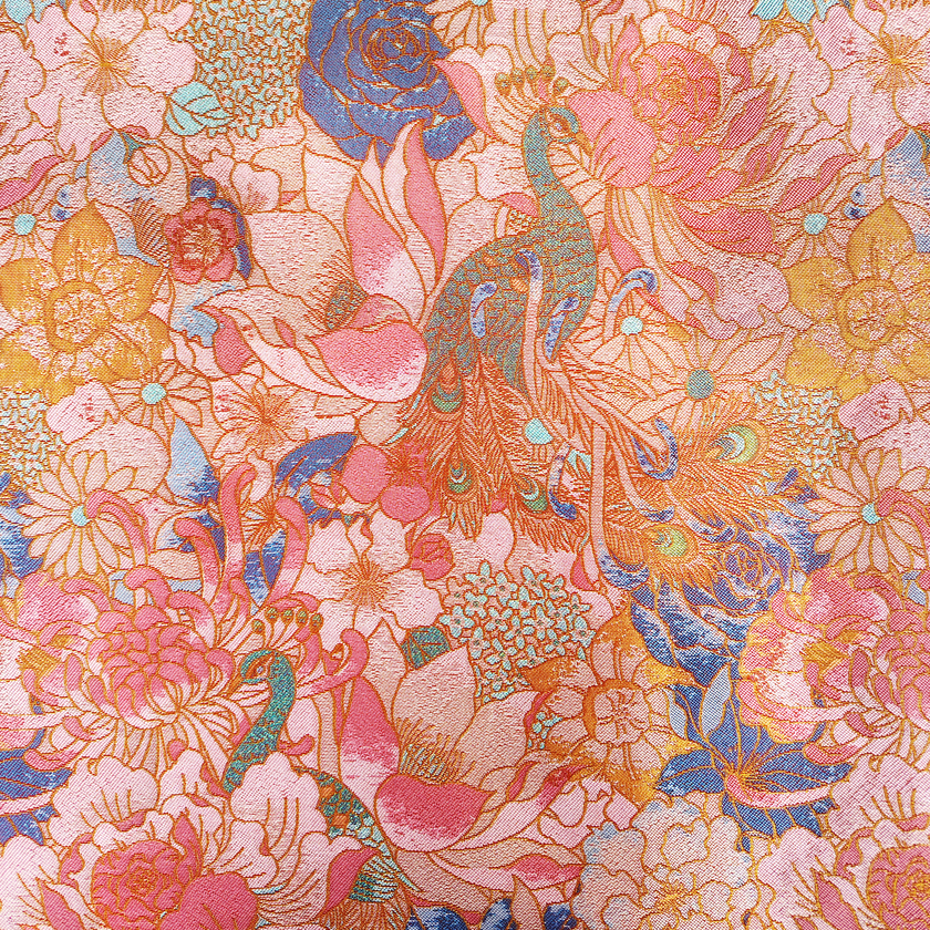 Blush Lotus Cloud Brocade Quilted Vest - 雲錦夾棉馬甲