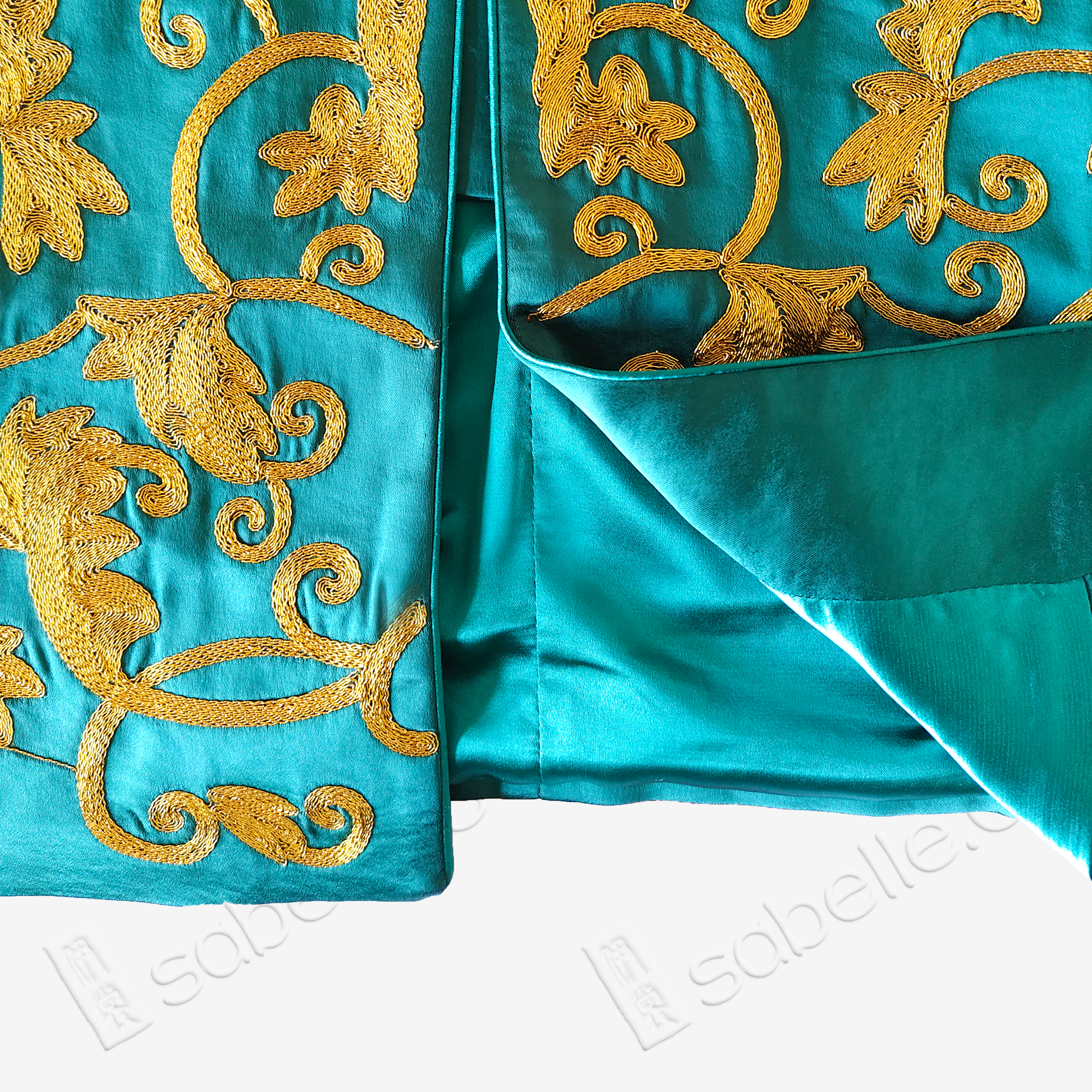 Antique Embroidery | Coiled Gold Silk Satin Heritage Series (Black & Jade One-of-a-kind) - 盤金古緞典藏背心（黑翠雙色孤品）