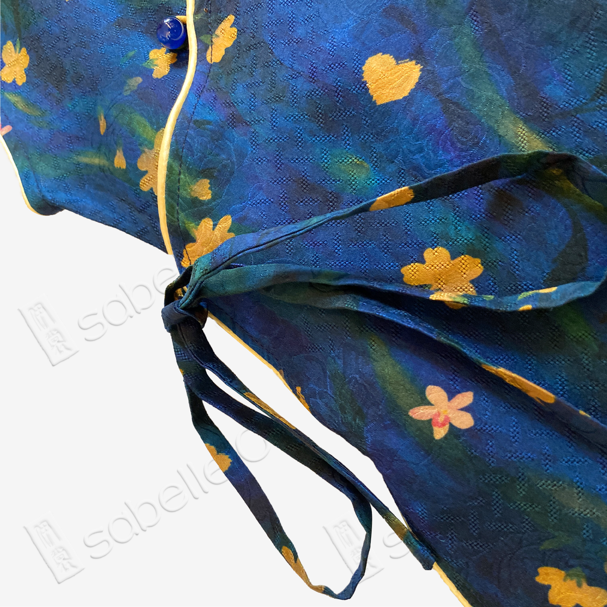 Ink Blue Oil Painting Floral Red Cloud Silk Blouse - 墨藍油彩碎花紅雲紗上衣