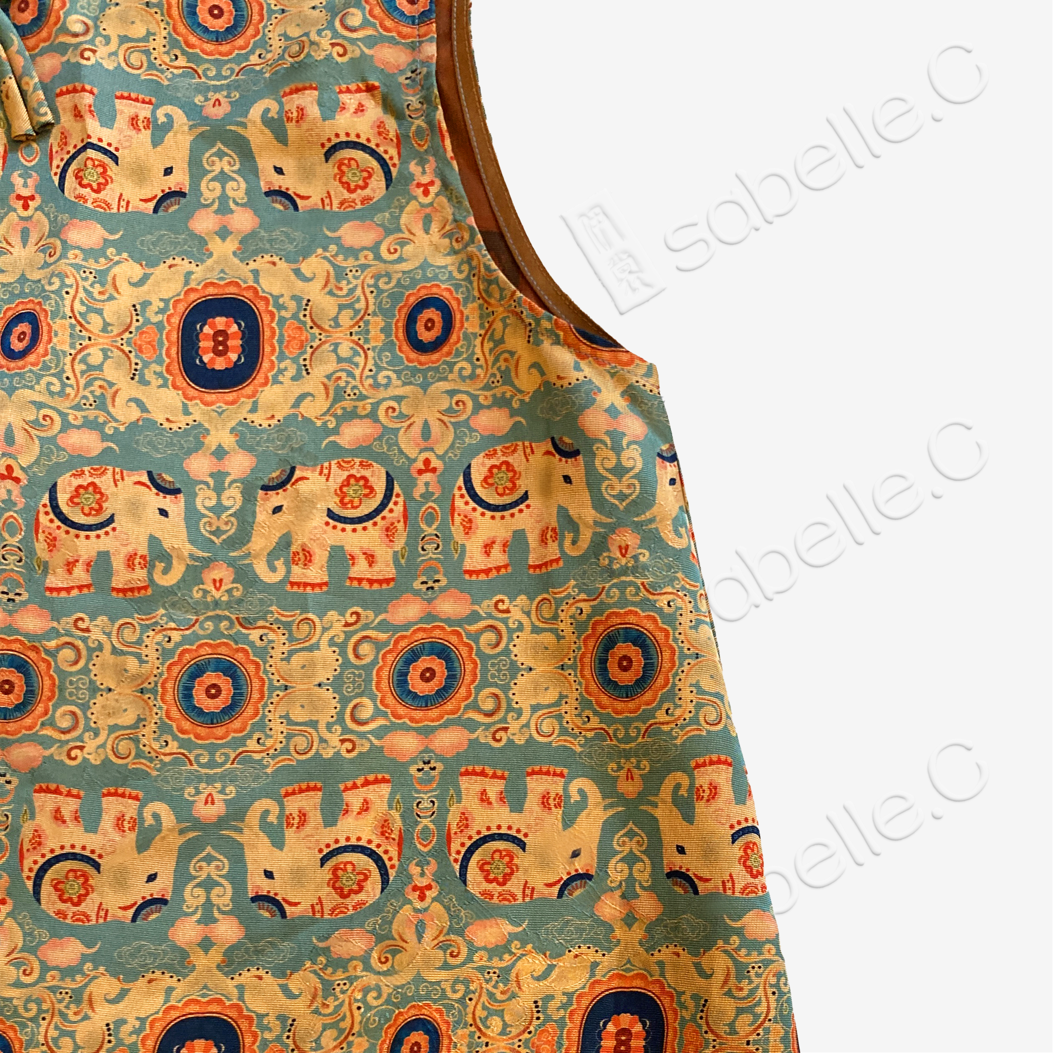 Cyan Base Auspicious Elephant Motif Gambiered Canton Silk Waistcoat - 「青底吉象」紅雲紗馬甲