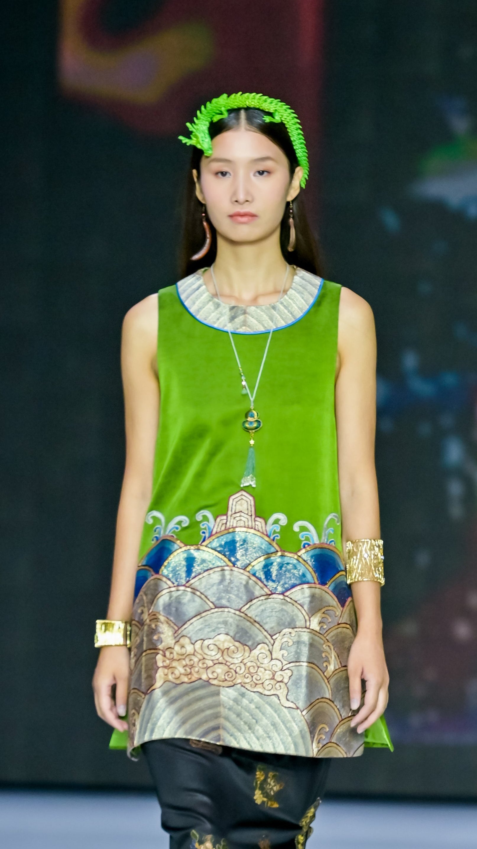 Gambiered Vest with Vintage Embroidery